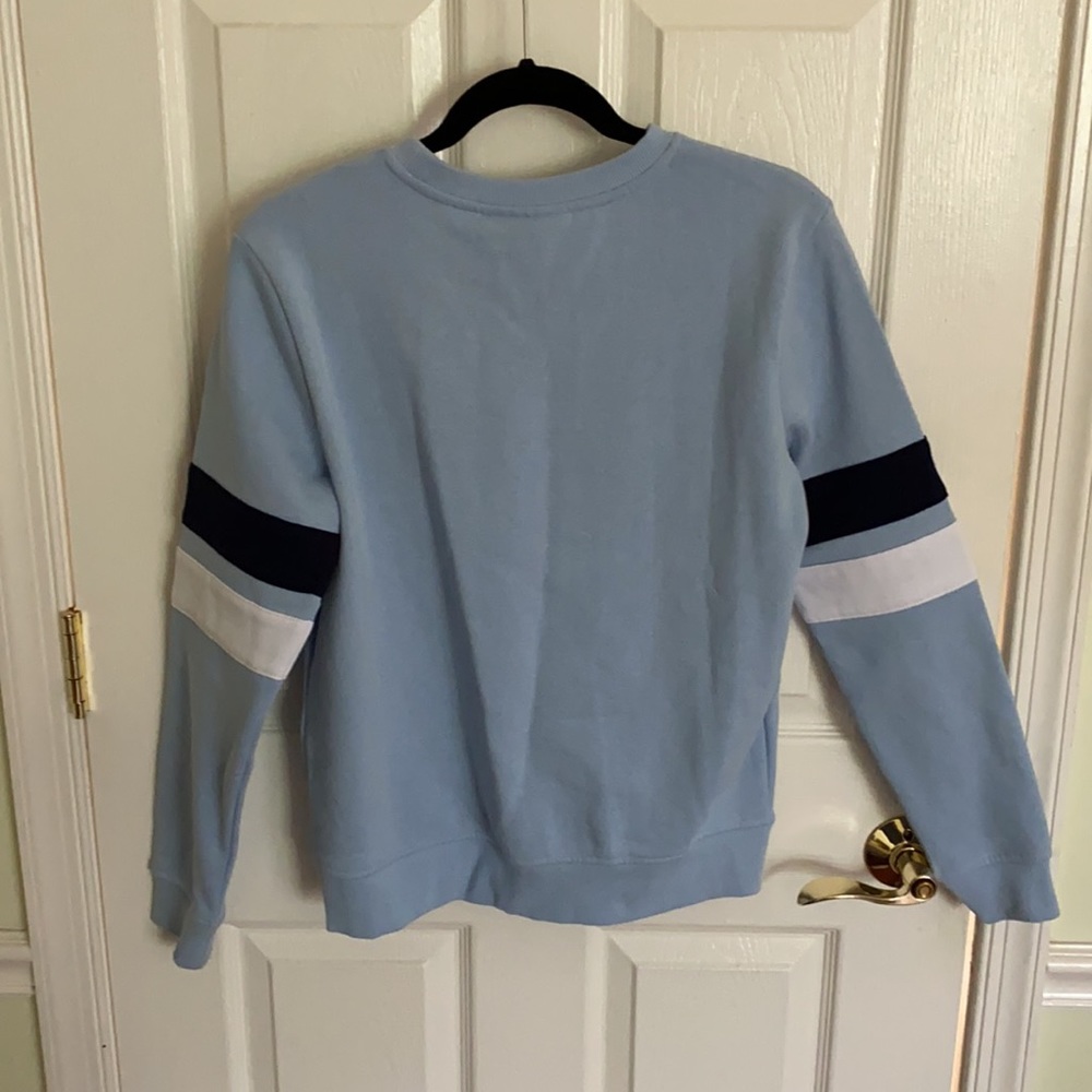 SOLD Baby blue Fila crew neck sweatshirt - Picture 3 of 5